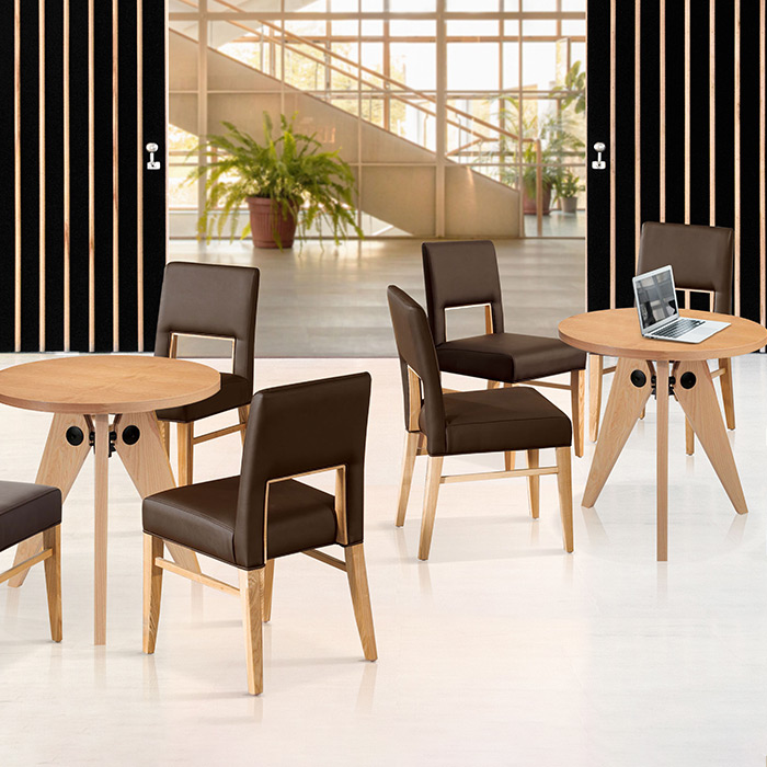 스퀘어 원목 의자